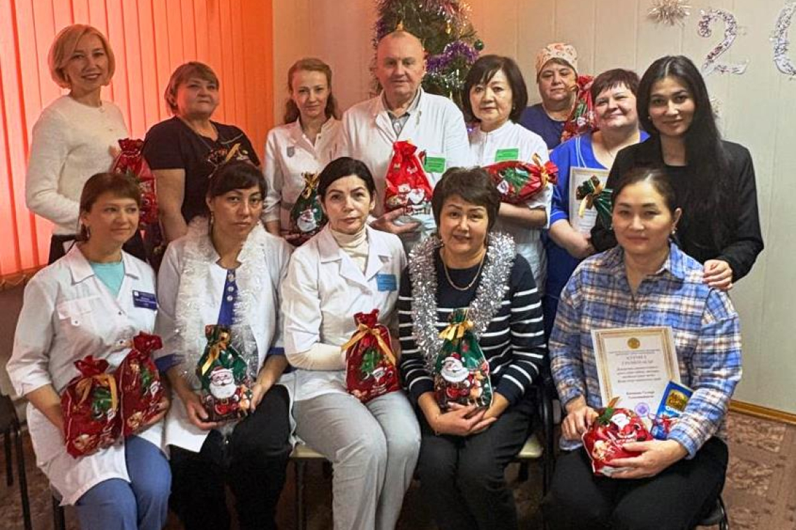 Басшылық ұжымды келе жатқан Жаңа жылмен құттықтады.