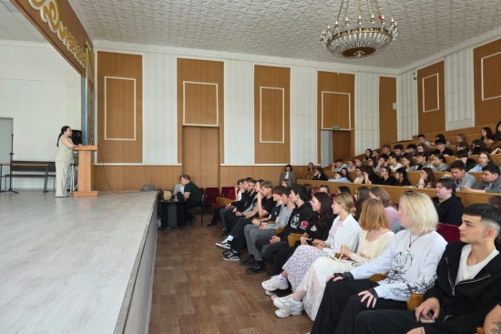 Жастармен жұмыс істеудің маңызды бағыты - АИТВ-инфекциясының алдын алу. 